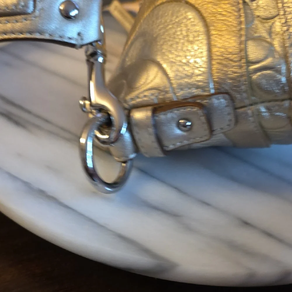 Coach Hobo 2008 Metallic Wave Patchwork Bag!  💕 - Picture 14 of 17